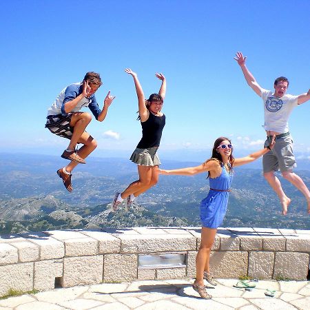 Montenegro Backpackers Home ブドヴァ エクステリア 写真