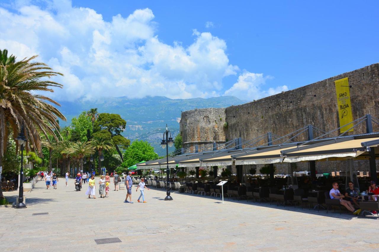Montenegro Backpackers Home ブドヴァ エクステリア 写真